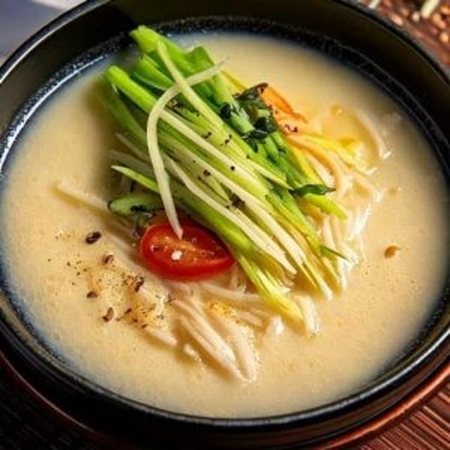 Kongguksu [콩국수].